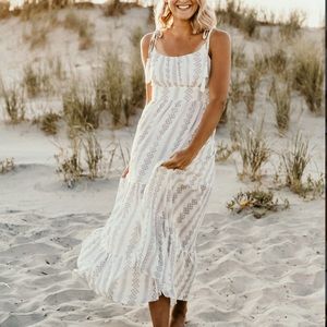 White maxi with gray accents
